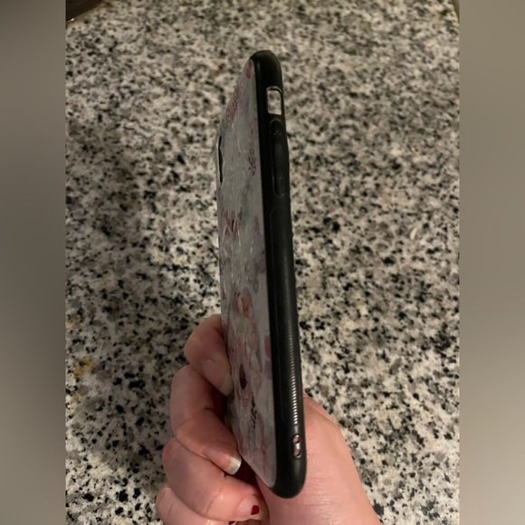 FREE IPHONE X Floral Pretty Phone Case with purchase of 2 or more items - Picture 2 of 4